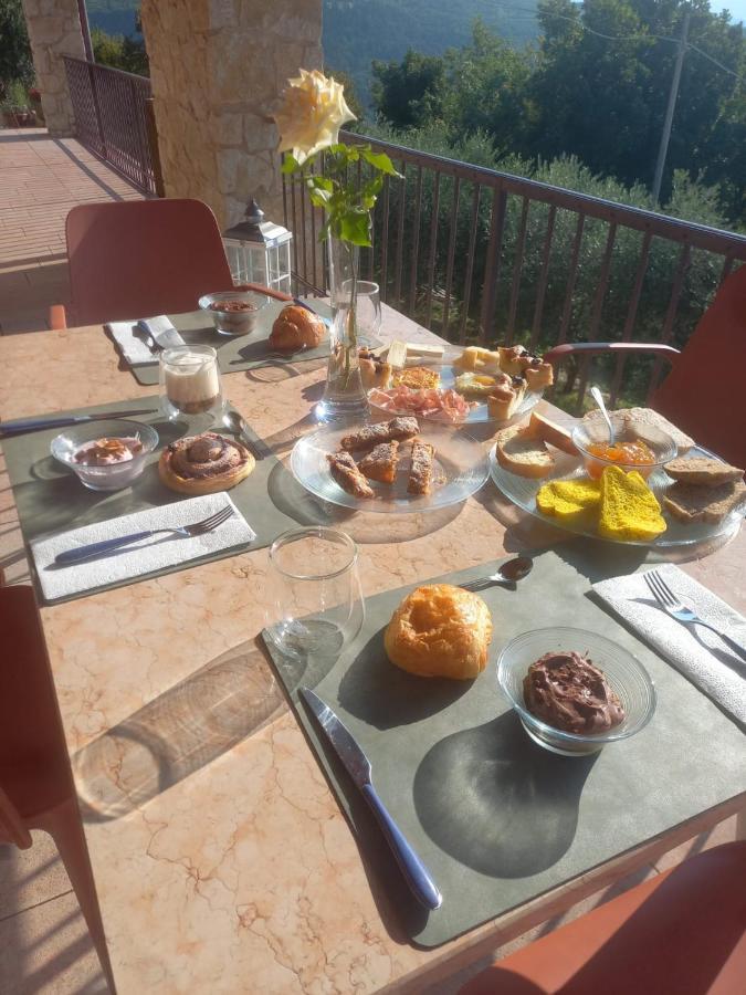 La Terrazza In Collina Bed and Breakfast Cavalo Eksteriør billede